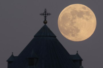 MIDEAST ISRAEL SUPERMOON