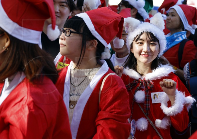 JAPAN SANTA PARADE