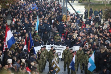 Vukovar: Deseci tisuća ljudi u koloni sjećanja