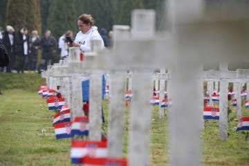 Memorijalno groblje žrtava iz Domovinskog rata u Vukovaru