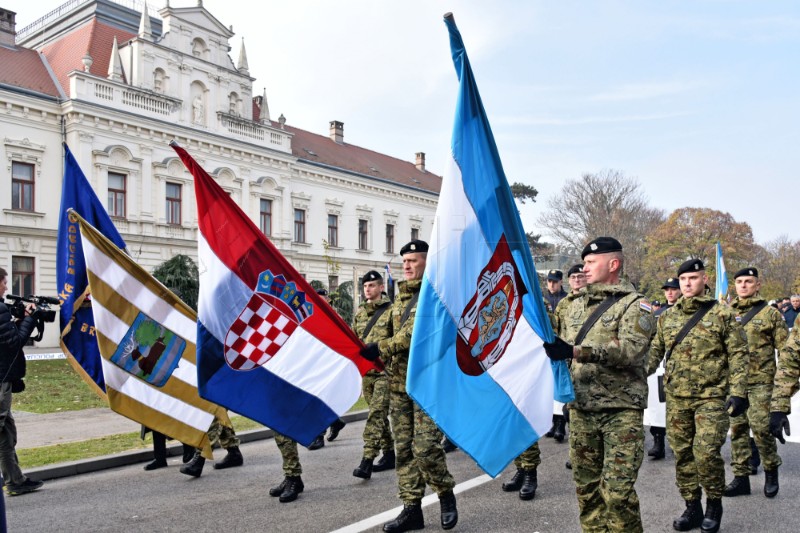 Vukovar: Deseci tisuća ljudi u koloni sjećanja