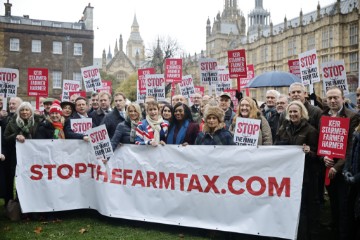 BRITAIN FARMERS PROTEST