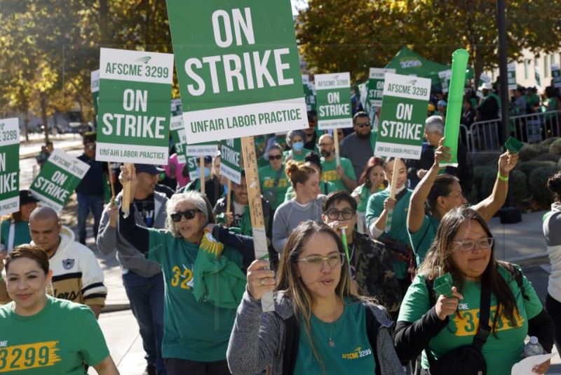 USA CA HEALTHCARE STRIKE 