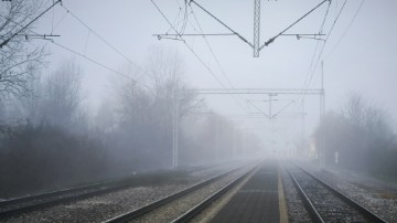 Željeznički promet kod Siska u prekidu nakon što je vlak naletio na konje