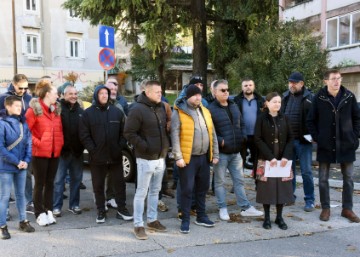 Konferencija za novinare NSRH-a o plaćama u Ini