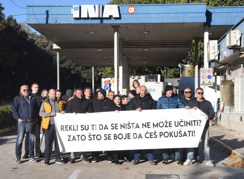 Konferencija za novinare NSRH-a o plaćama u Ini