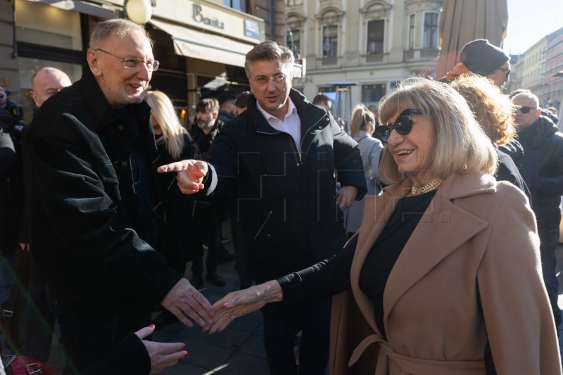 Dragan Primorac na Cvjetnom trgu u druženju s građanima
