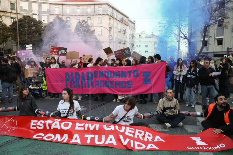 PORTUGAL DEMONSTRATION