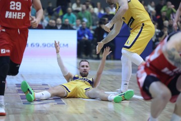 Hrvatski košarkaši uvjerljivo poraženi u Sarajevu, upitan plasman na EuroBasket