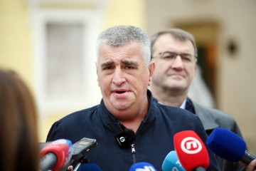 Konferencija za medije predsjedničkog kandidata Mosta Mire Bulja