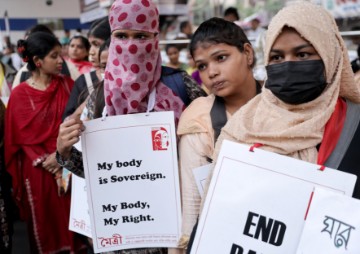 INDIA STOP VIOLENCE AGAINST WOMEN MARCH