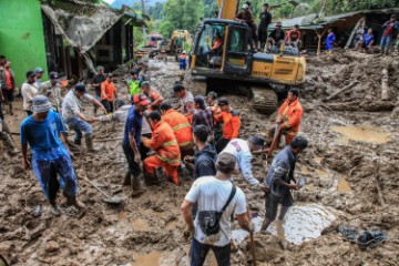 INDONESIA LANDSLIDE