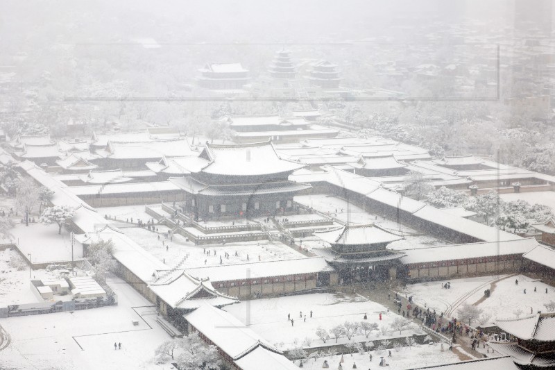 SOUTH KOREA WEATHER SNOW