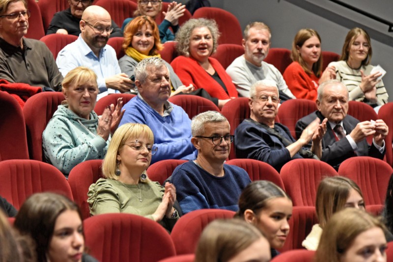 Vinkovci: Dodjelom nagrada završio 8. Filmski festival glumca