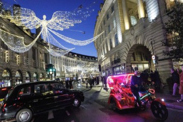 BRITAIN CHRISTMAS RETAIL