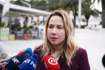 Kandidatkinja za predsjednicu Marija Selak Raspudić održala konferenciju za medije