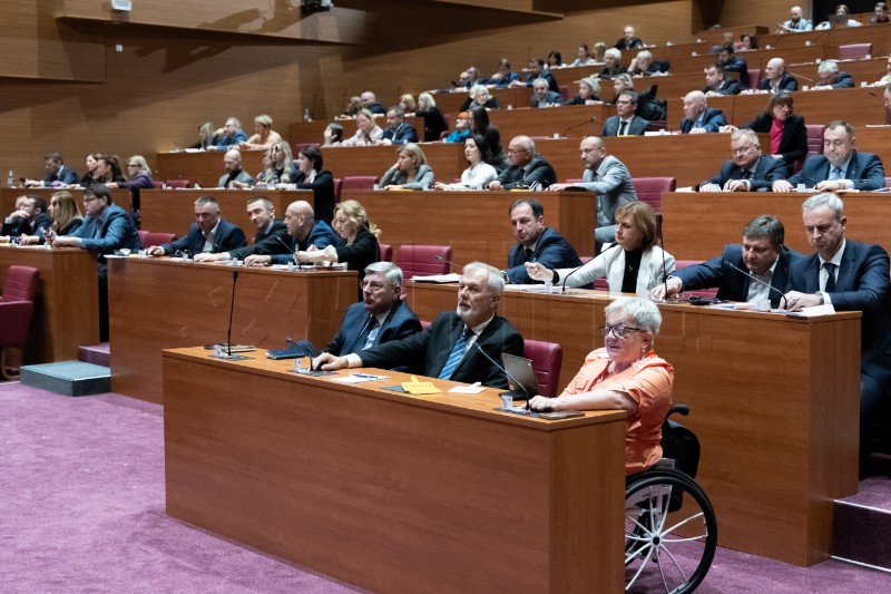 Saborski zastupnici glasaju o raspravljenim točkama