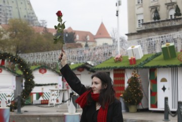 Muška molitva, prosvjed i “Tiha misa” na Trgu bana Jelačića