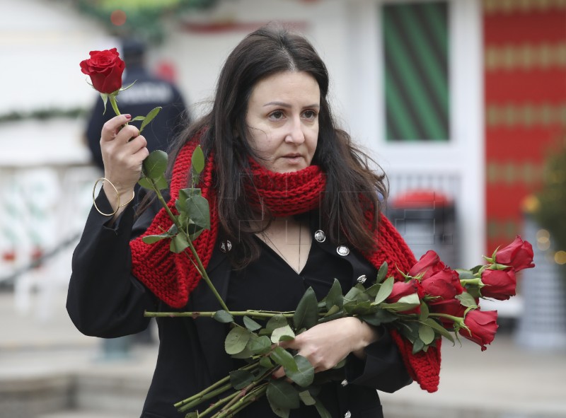 Muška molitva, prosvjed i “Tiha misa” na Trgu bana Jelačića