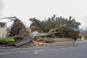 BRITAIN WEATHER STORM DARRAGH