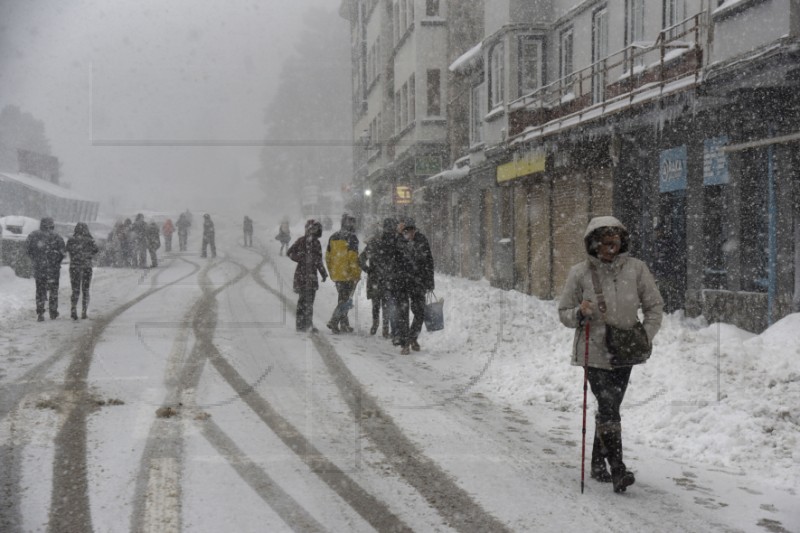 SPAIN WEATHER SNOW