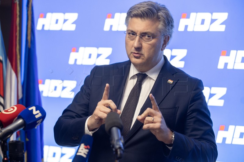 Sjednica Predsjedništva HDZ-a - izjava Plenković