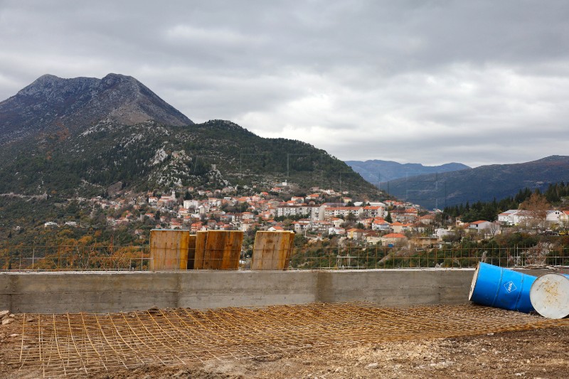 Vrgorac uređuje vidikovac s pogledom na grad