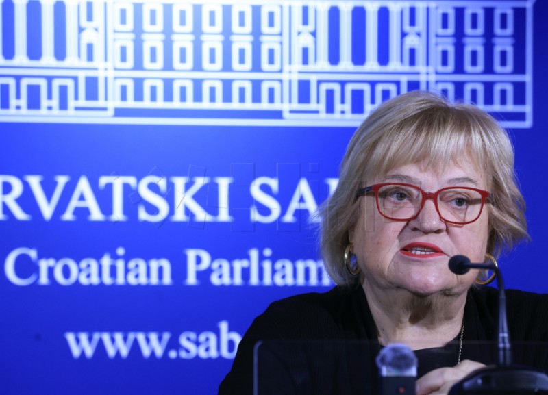 Konferencija za medije Anke Mrak Taritaš