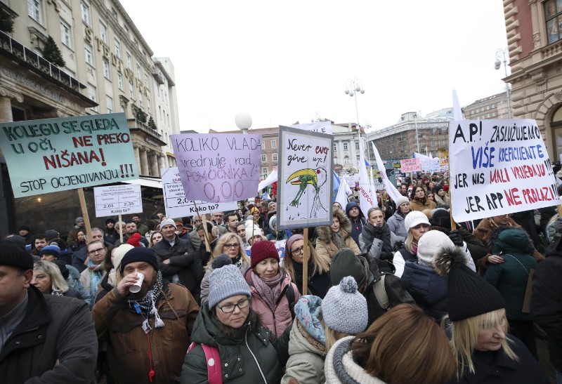 Prosvjed školskih sindikata