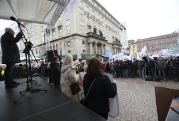 Prosvjed školskih sindikata