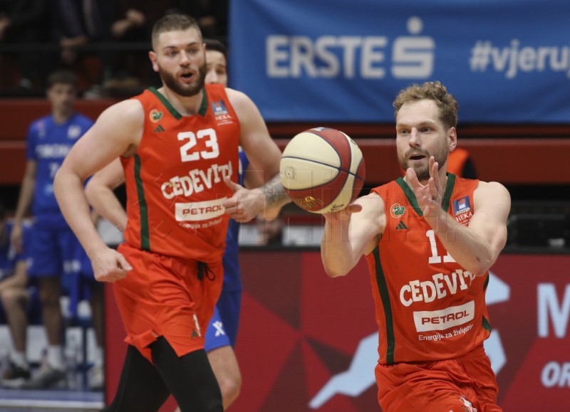 Košarka: Cibona - Cedevita Olimpija