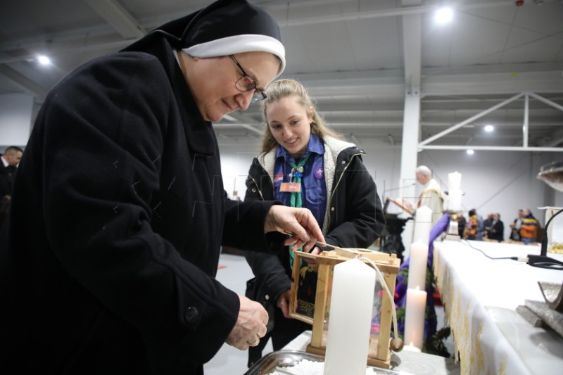 Ceremonija donošenja Betlehemskog svjetla mira u Hrvatsku