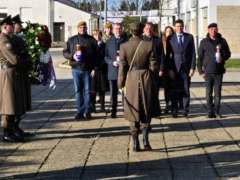 Jandroković se sastao sa Stričakom te odao počast poginulim pripadnicima Puma