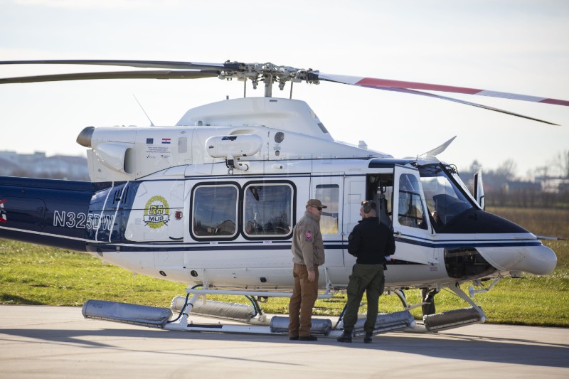 Božinović razgledao dva novoisporučena višenamjenska helikoptera Subaru Bell 412EPX