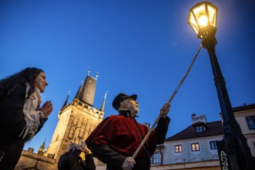 CZECH REPUBLIC LAMPLIGHTER