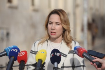 Kandidatkinja za predsjednicu Marija Selak Raspudić održala konferenciju za medije