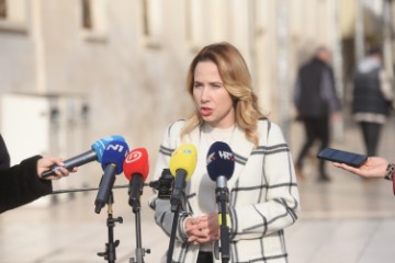 Kandidatkinja za predsjednicu Marija Selak Raspudić održala konferenciju za medije