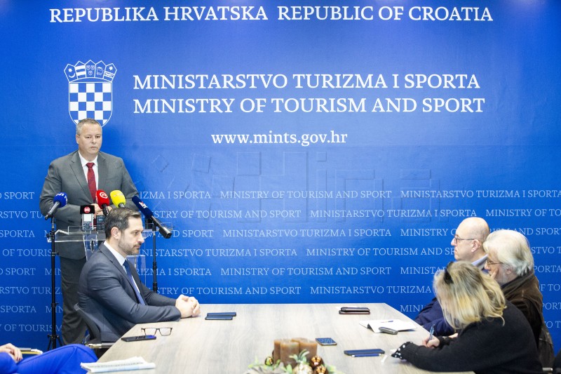 Konferencija za medije Tončija Glavine i Kristjana Staničića