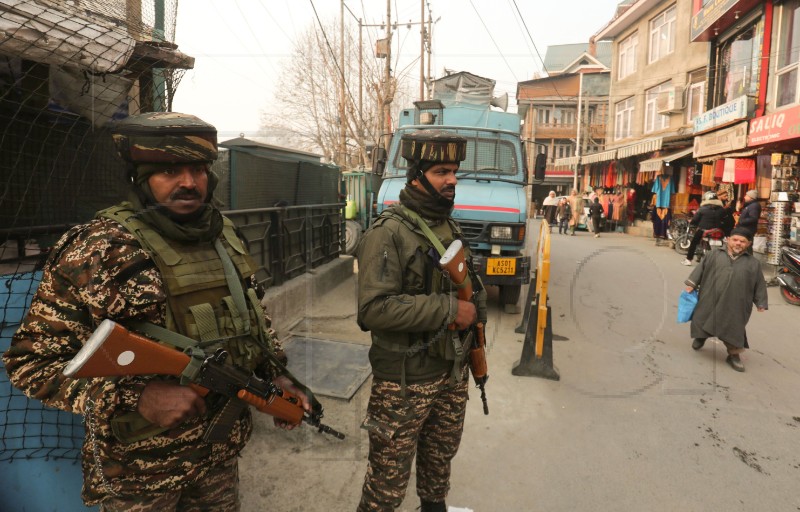 INDIA KASHMIR GUNFIGHT