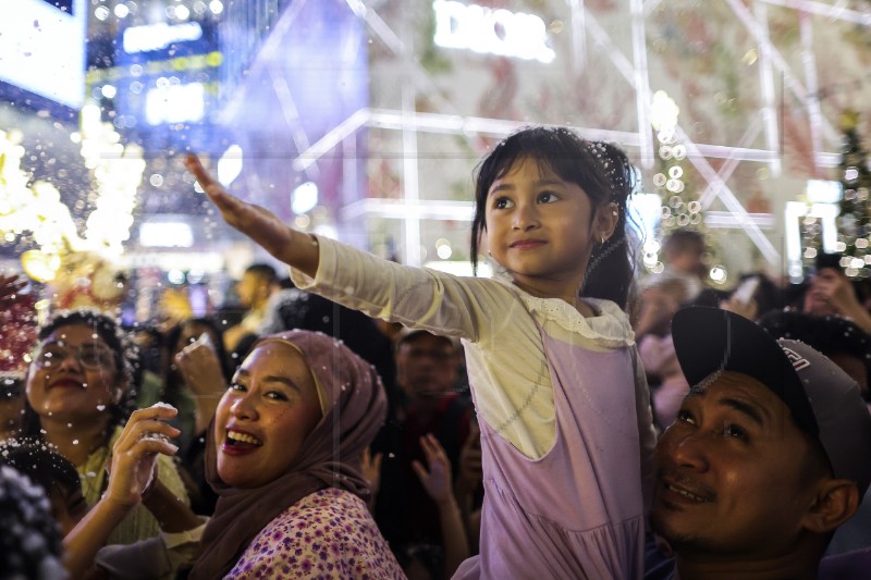 MALAYSIA CHRISTMAS