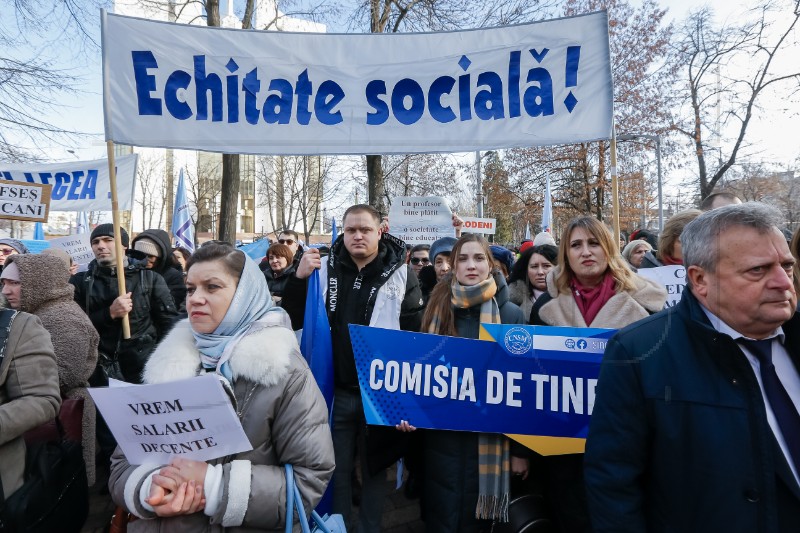 MOLDOVA SYNDICATES PROTEST