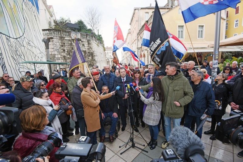 Konferencija za novinare Tomislava Jonjića