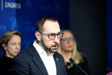 Konferencija za medije Tomislava Tomaševića