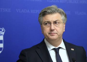 Plenković s članovima Vlade i zagrebačkim gradonačelnikom - izjave