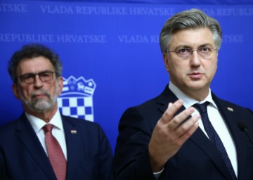 Plenković s članovima Vlade i zagrebačkim gradonačelnikom - izjave