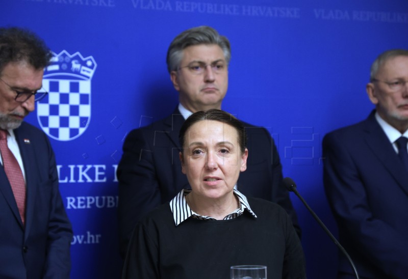 Plenković s članovima Vlade i zagrebačkim gradonačelnikom - izjave