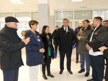 Plenković u Sisku: Dovršeno 90 posto obnove u županiji; utrošeno 1,3 milijarde eura