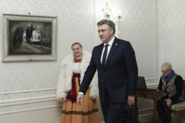 Predsjednik Vlade Plenković s članovima ukrajinskog kazališta