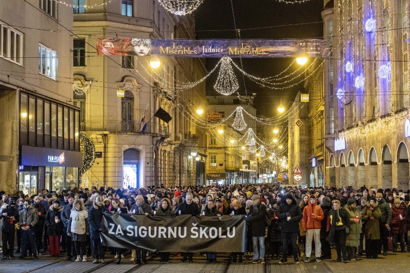 Mirni mimohod "Za sigurnu školu"