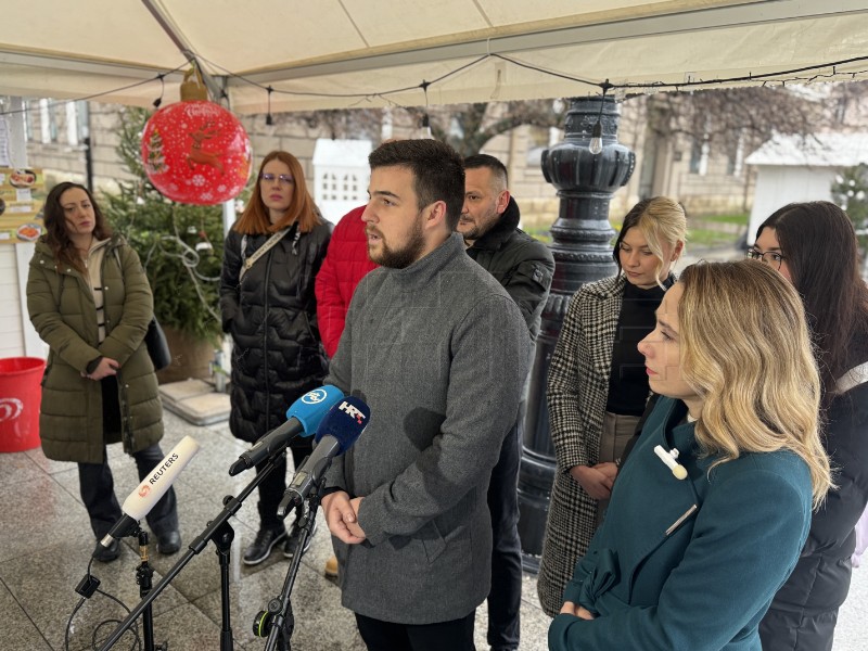 Konferencija za novinare Marije Selak Raspudić na temu iseljavanja mladih